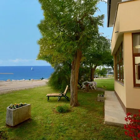 Lucilla-1 Apartment *